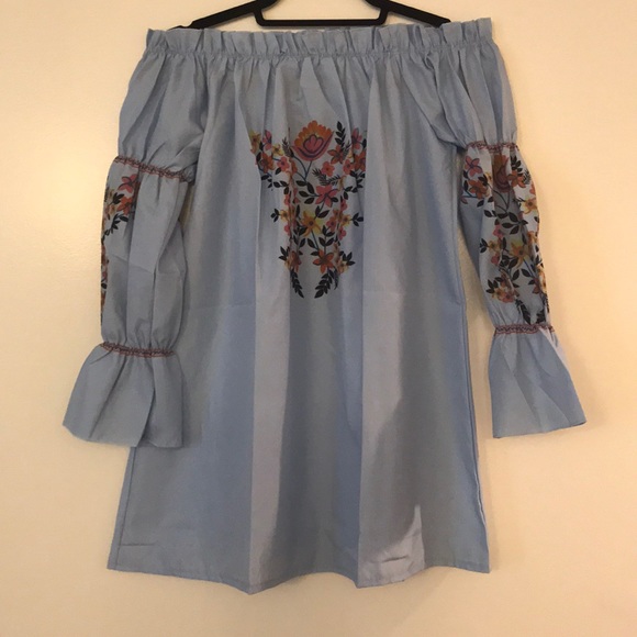 Dresses & Skirts - Little blue dress 🦋